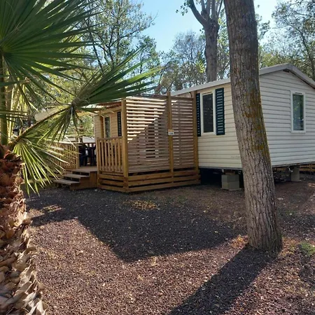 Joli Mobil-home Spacieux, Climatise, 3 Camping *